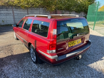 Used Volvo V70 2002 for sale - 76456635: Photo