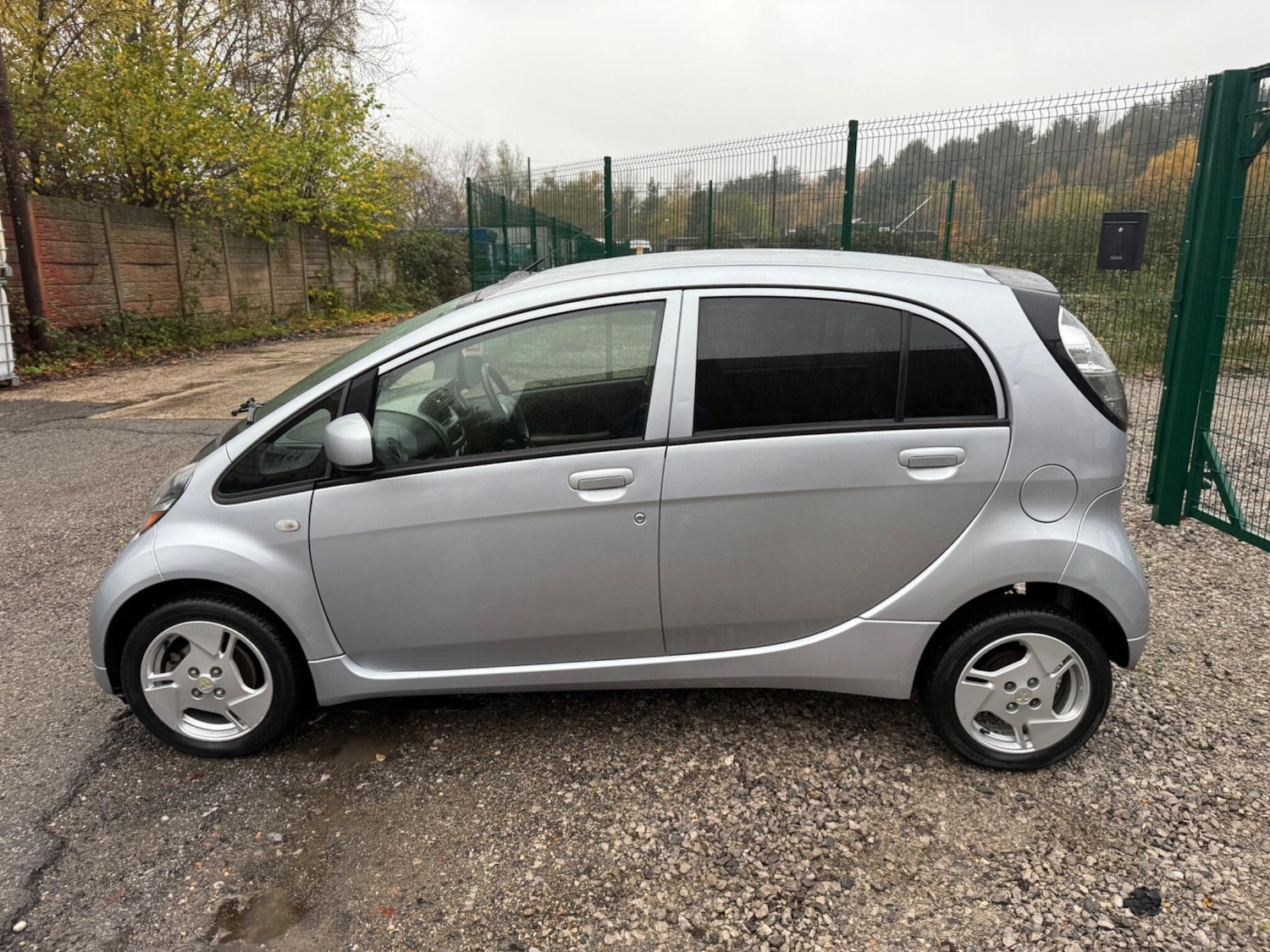 Used Mitsubishi i-MiEV 2011 for sale - 76591977: Photo 5