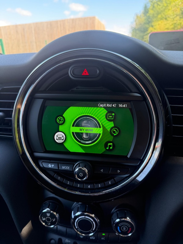Used MINI Hatch 2019 for sale - 76109303: Photo 24