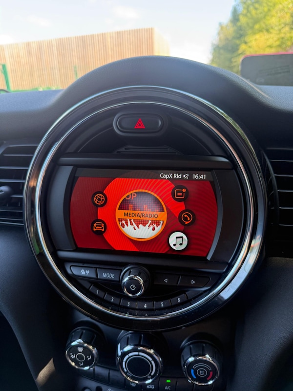 Used MINI Hatch 2019 for sale - 76109303: Photo 28