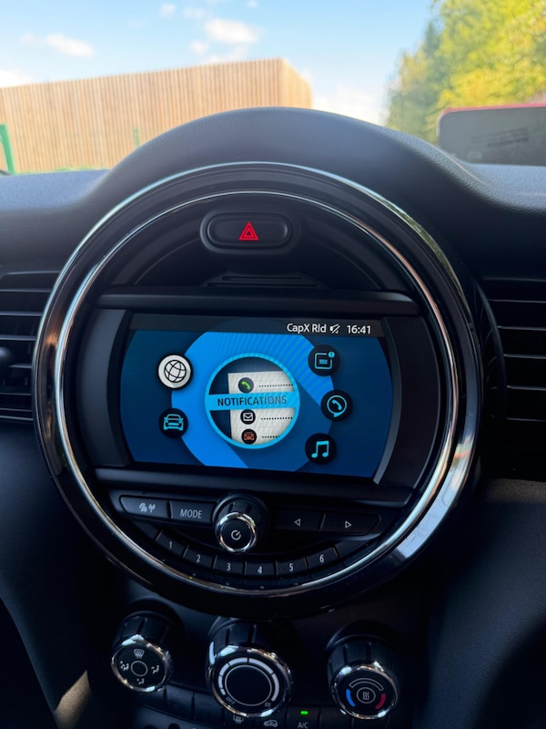 Used MINI Hatch 2019 for sale - 76109303: Photo 40