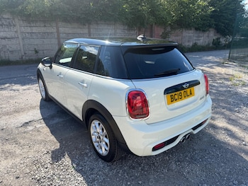 Used MINI Hatch 2019 for sale - 76109303: Photo 4