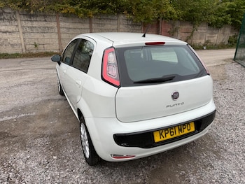Used Fiat Punto Evo 2012 for sale - 76240223: Photo