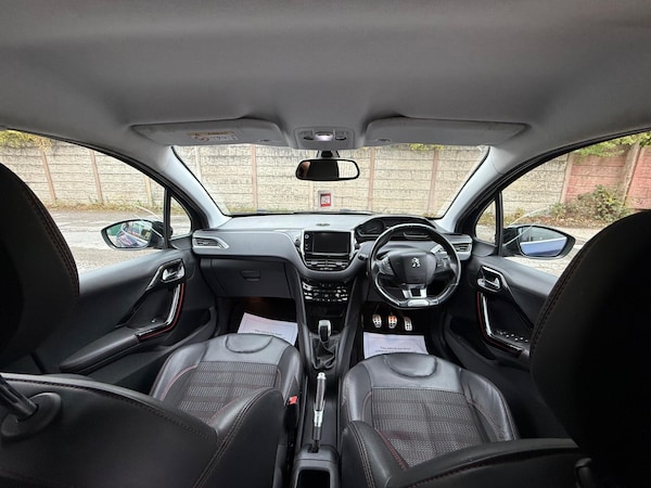 Used Peugeot 208 2017 for sale - 76189590: Photo 16