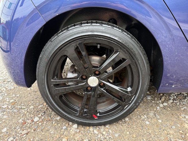 Used Peugeot 208 2017 for sale - 76189590: Photo 30