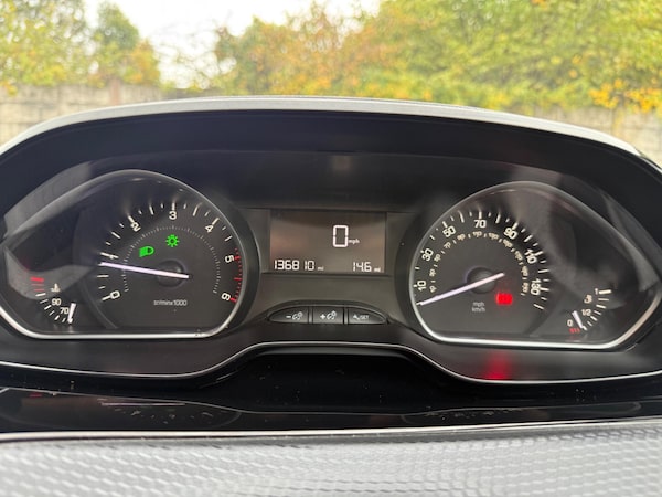 Used Peugeot 208 2017 for sale - 76189590: Photo 34