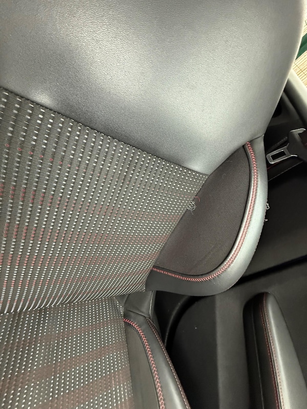 Used Peugeot 208 2017 for sale - 76189590: Photo 43