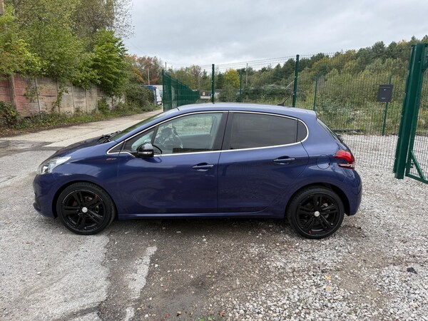 Used Peugeot 208 2017 for sale - 76189590: Photo 9