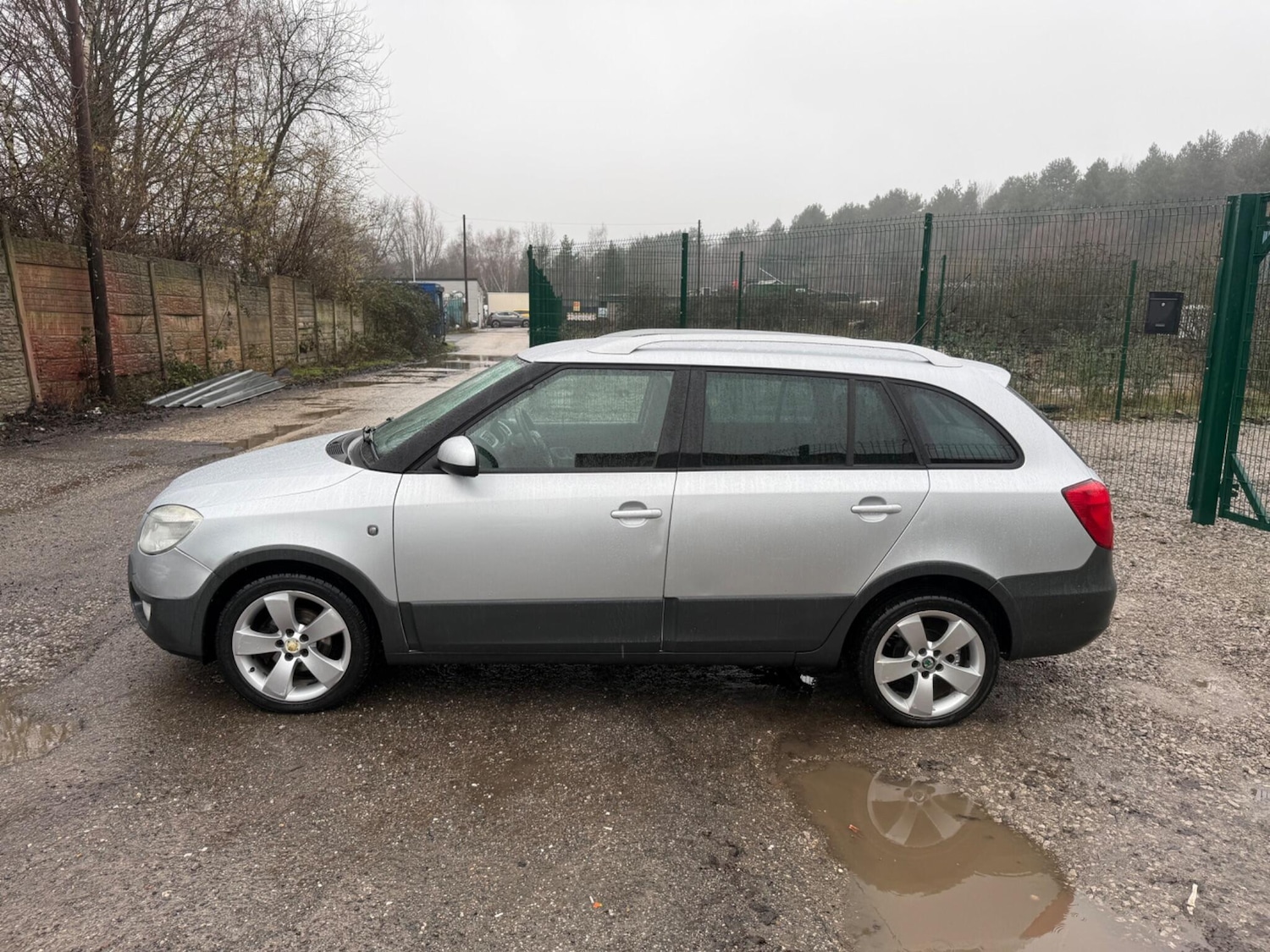 Used Skoda Fabia 2010 for sale - 77387769: Photo 5