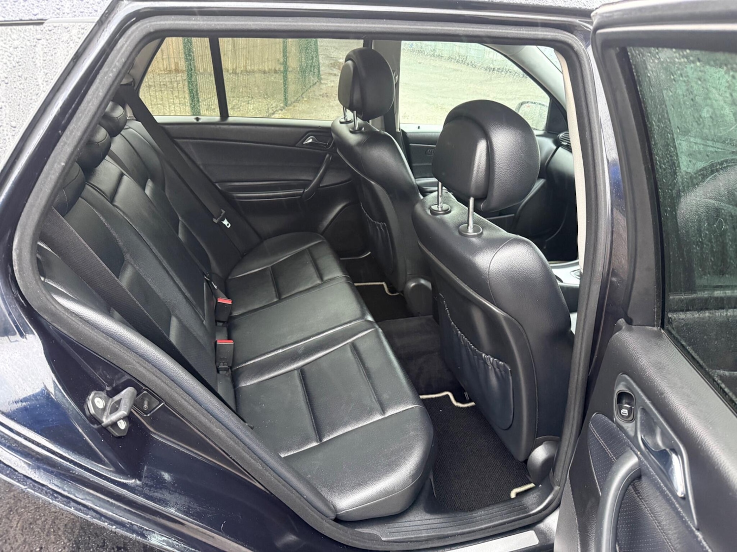 Used Mercedes-Benz C Class 2007 for sale - 77799235: Photo 12