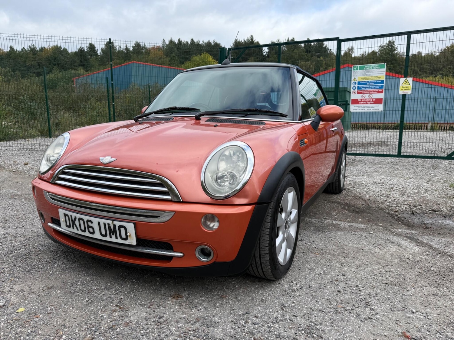 Used MINI Convertible 2006 for sale - 77108998: Photo 10