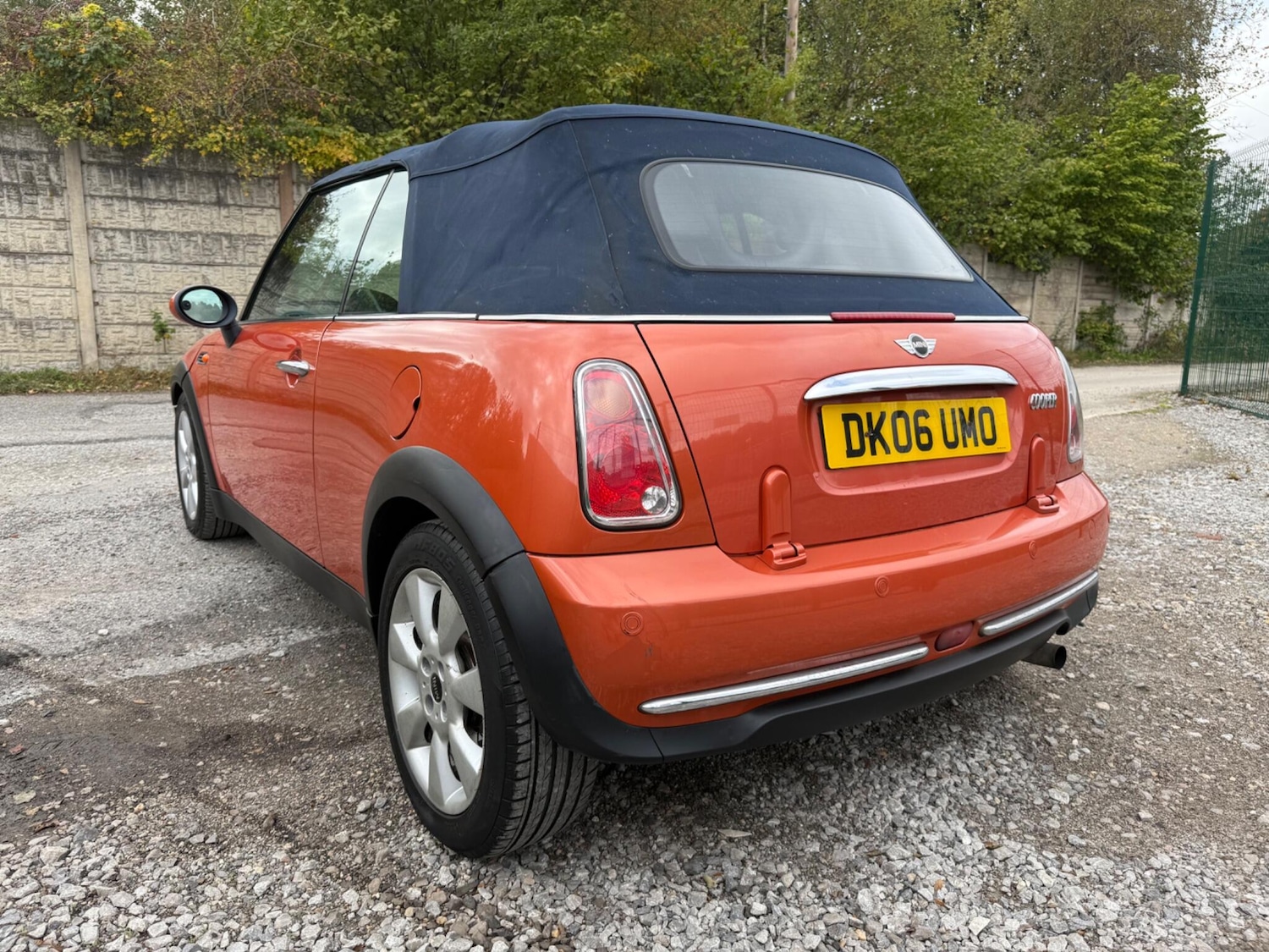 Used MINI Convertible 2006 for sale - 77108998: Photo 11