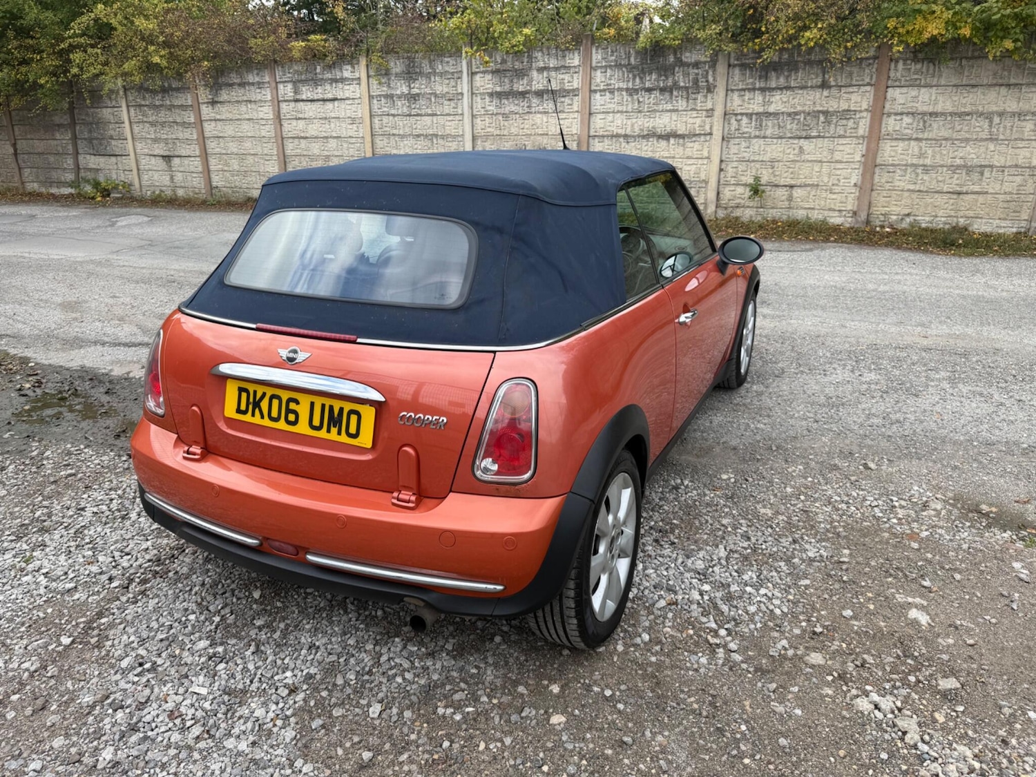 Used MINI Convertible 2006 for sale - 77108998: Photo 21