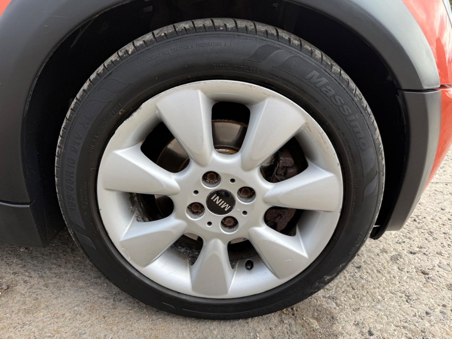 Used MINI Convertible 2006 for sale - 77108998: Photo 26