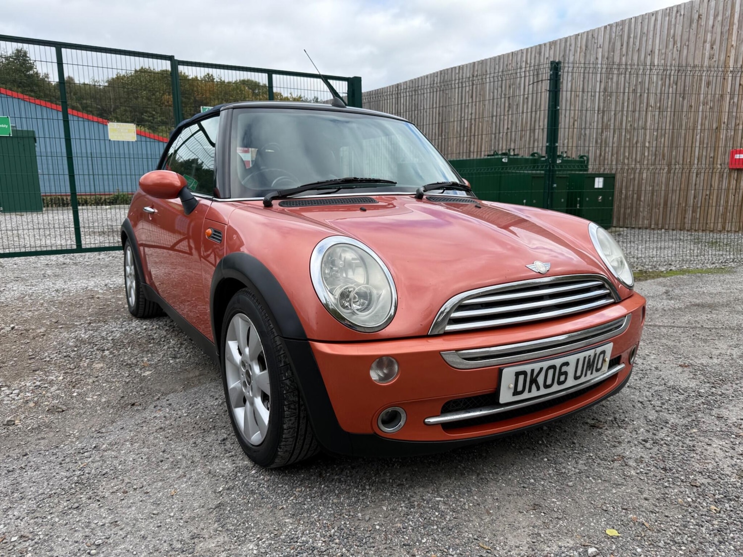 Used MINI Convertible 2006 for sale - 77108998: Photo 6