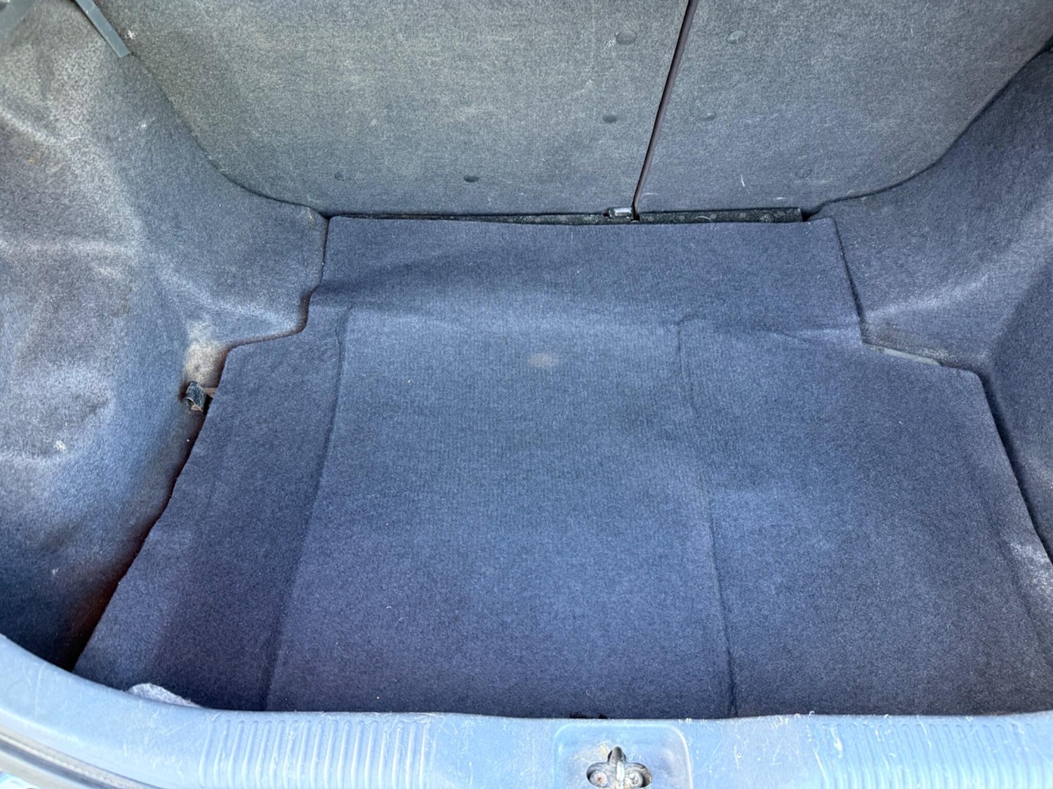 Used Nissan Almera 2004 for sale - 76645049: Photo 22