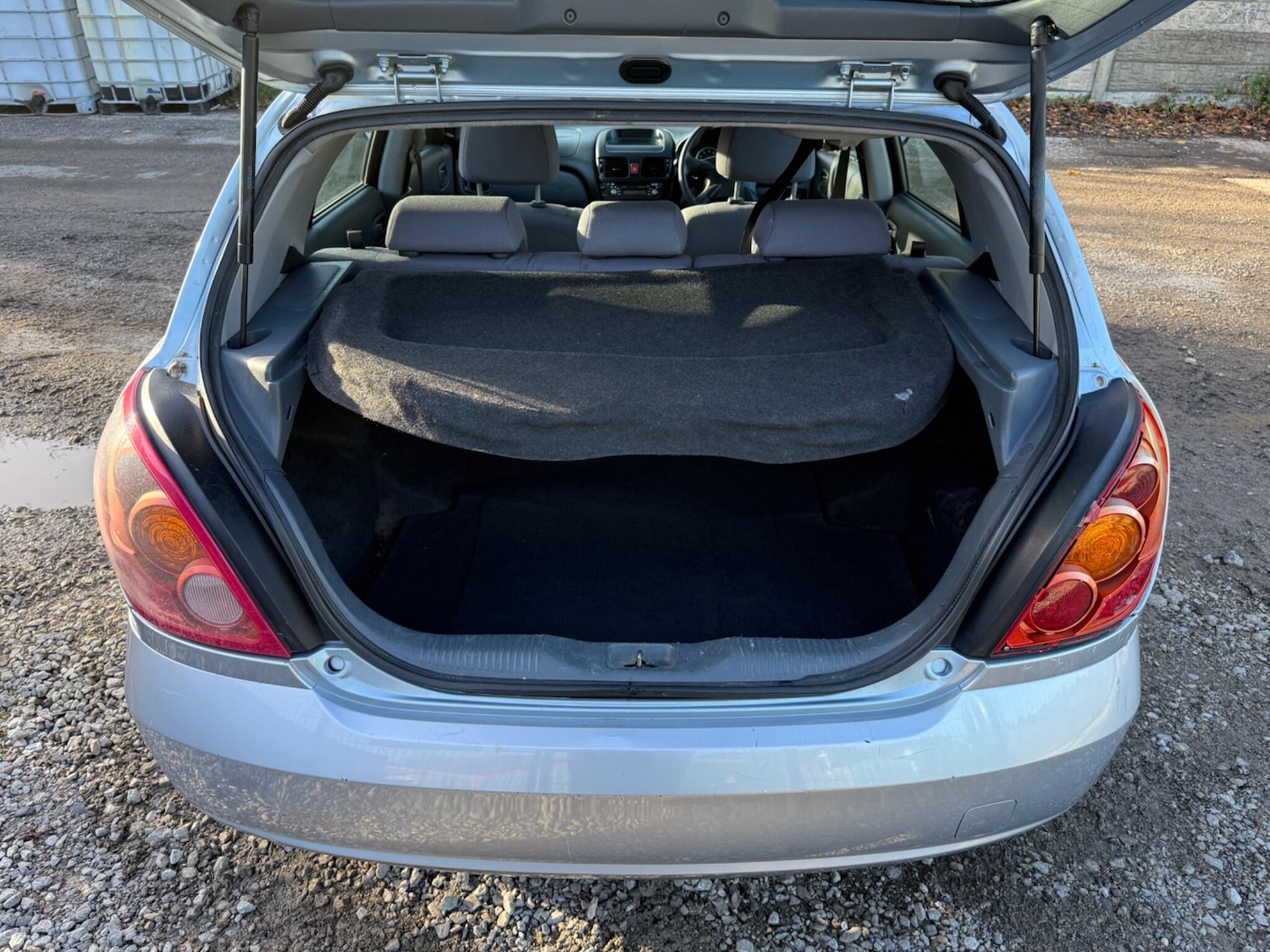 Used Nissan Almera 2004 for sale - 76645049: Photo 23