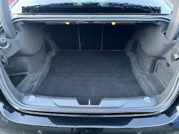 Used Jaguar XE 2017 for sale - 77303977: Photo