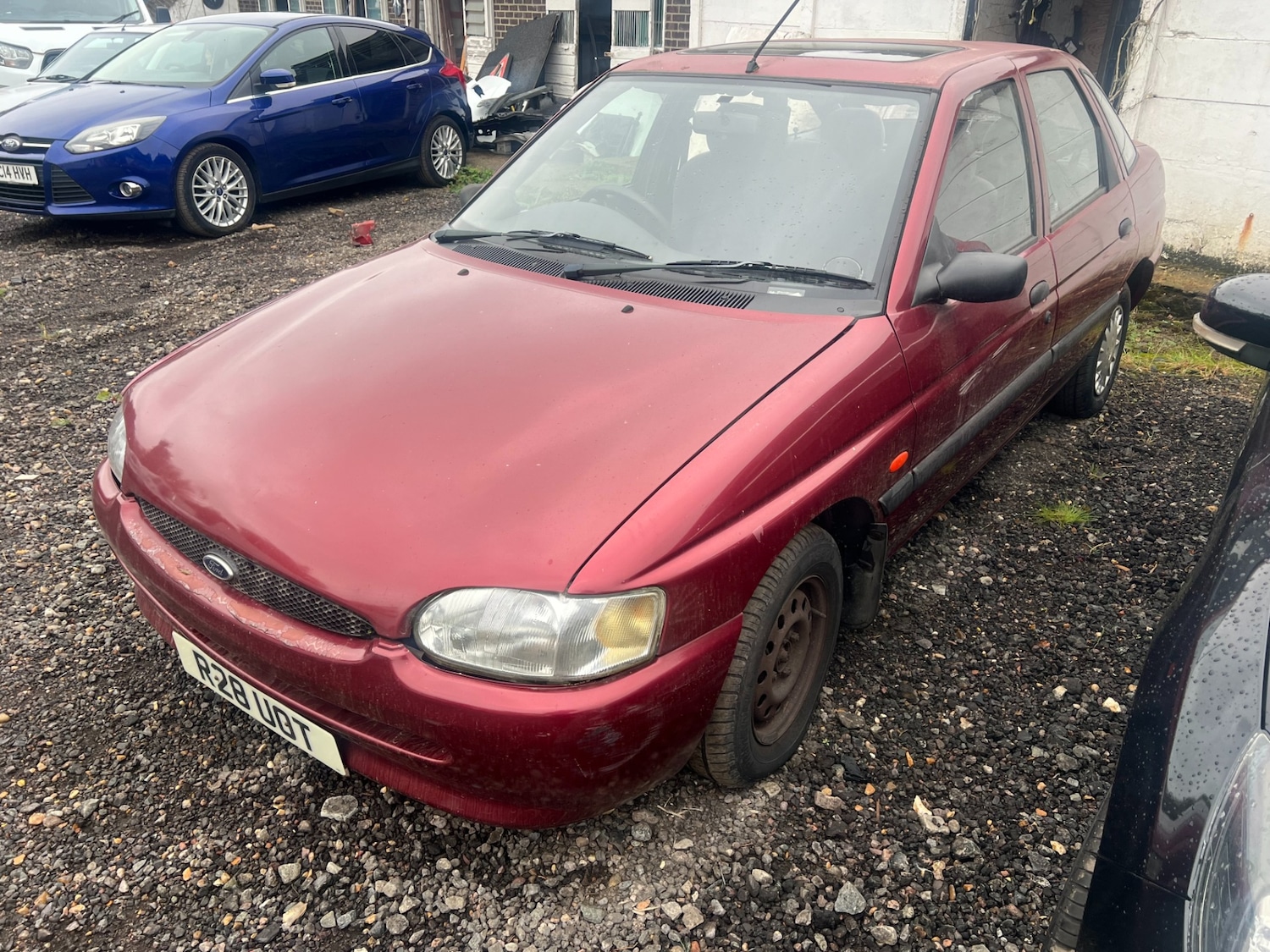Used Ford Escort 1997 for sale - 76225169: Photo 3