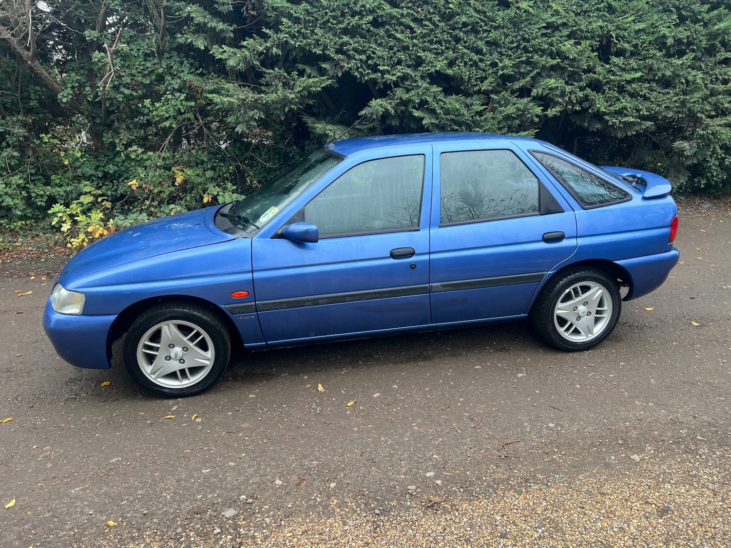 Used Ford Escort 2000 for sale - 76518261: Photo 5