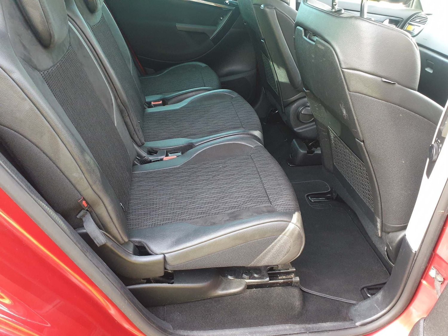 Vehicle 28