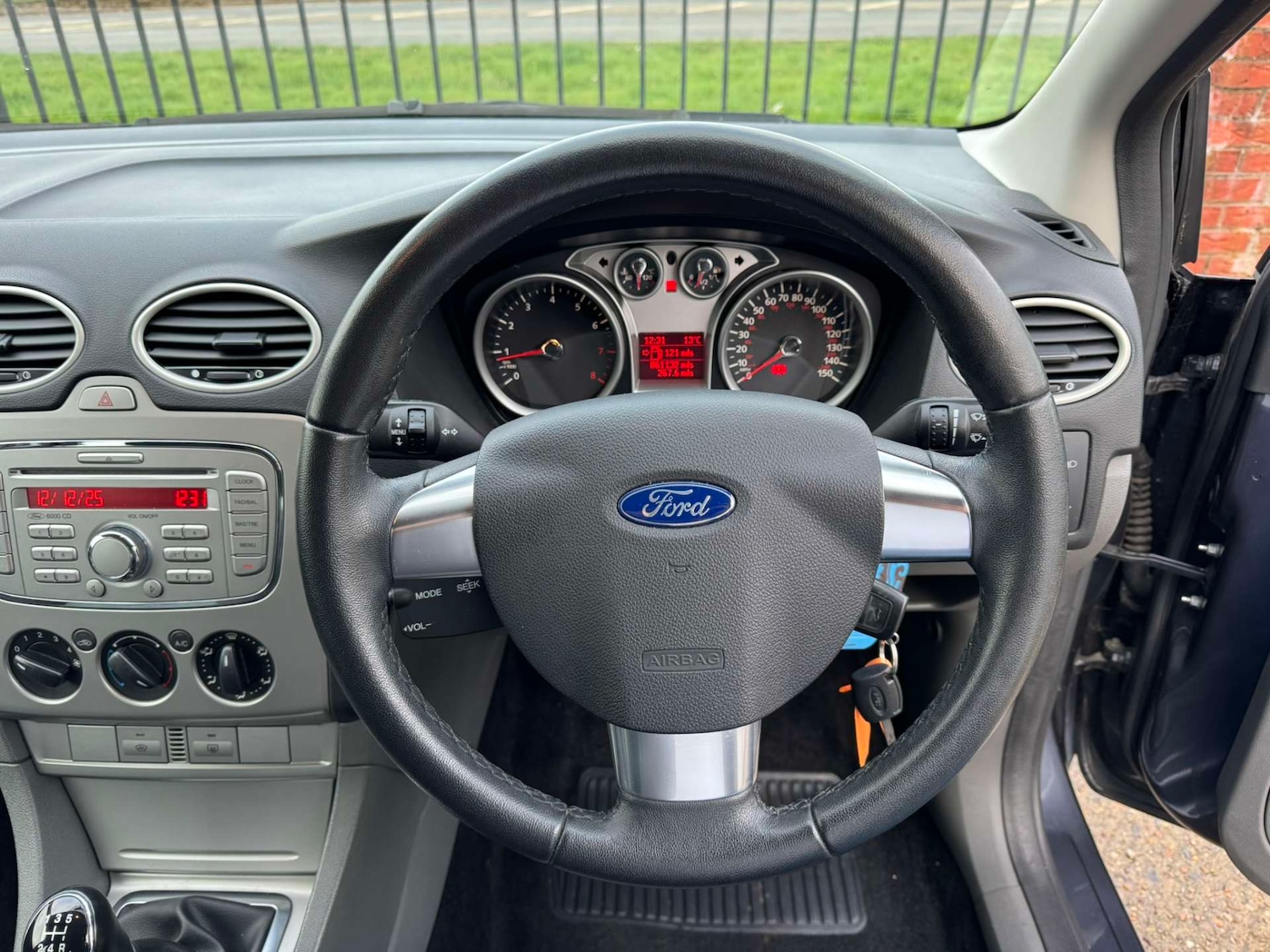 Used Ford Focus 2009 for sale - 76921285: Photo 11