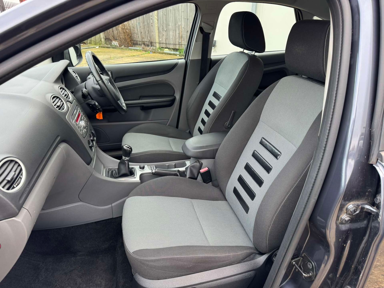 Used Ford Focus 2009 for sale - 76921285: Photo 20