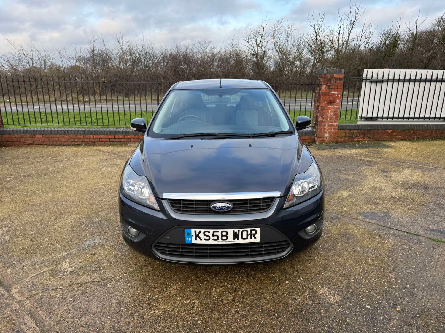 Used Ford Focus 2009 for sale - 76921285: Photo 5