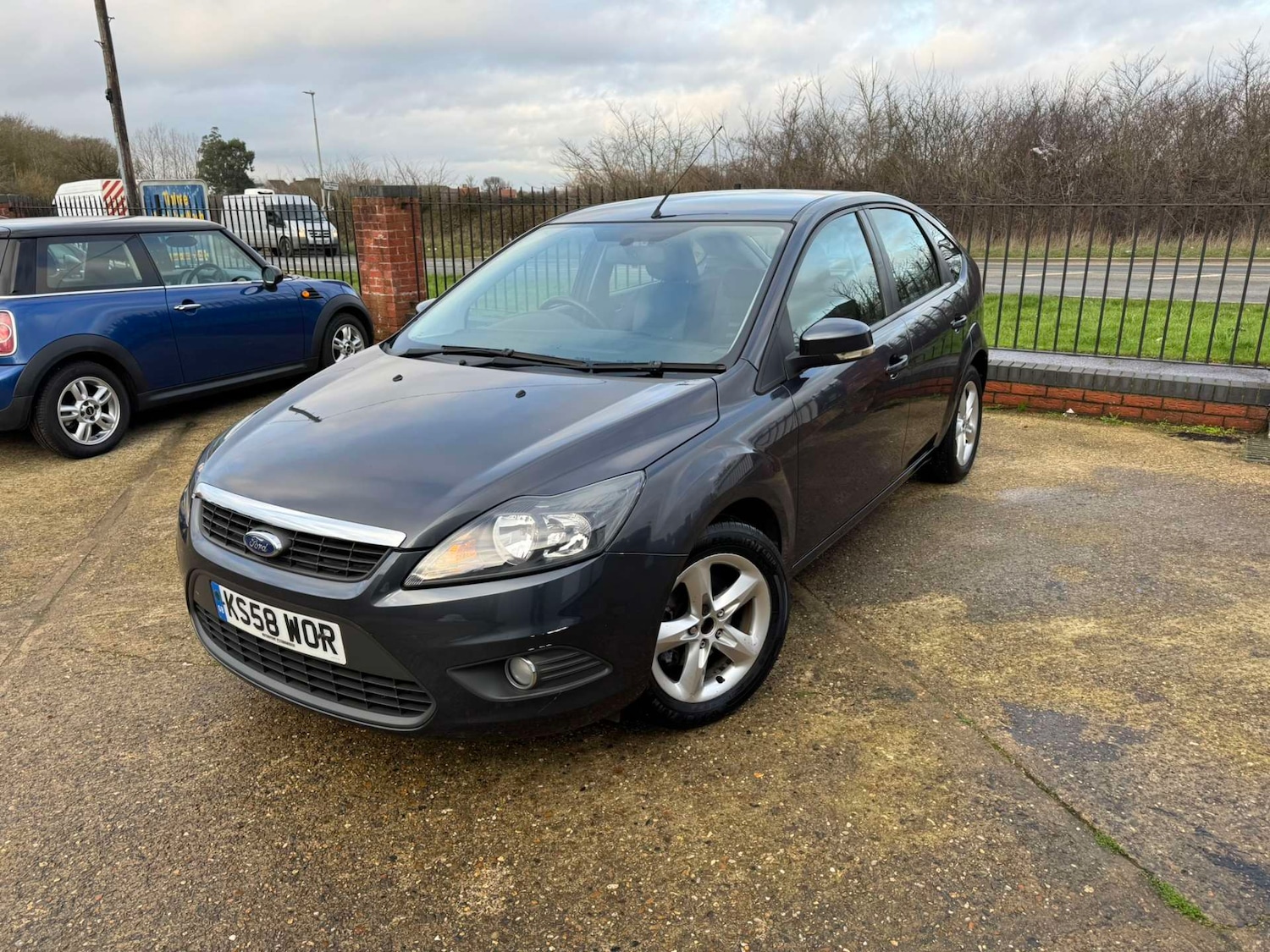 Used Ford Focus 2009 for sale - 76921285: Photo 6