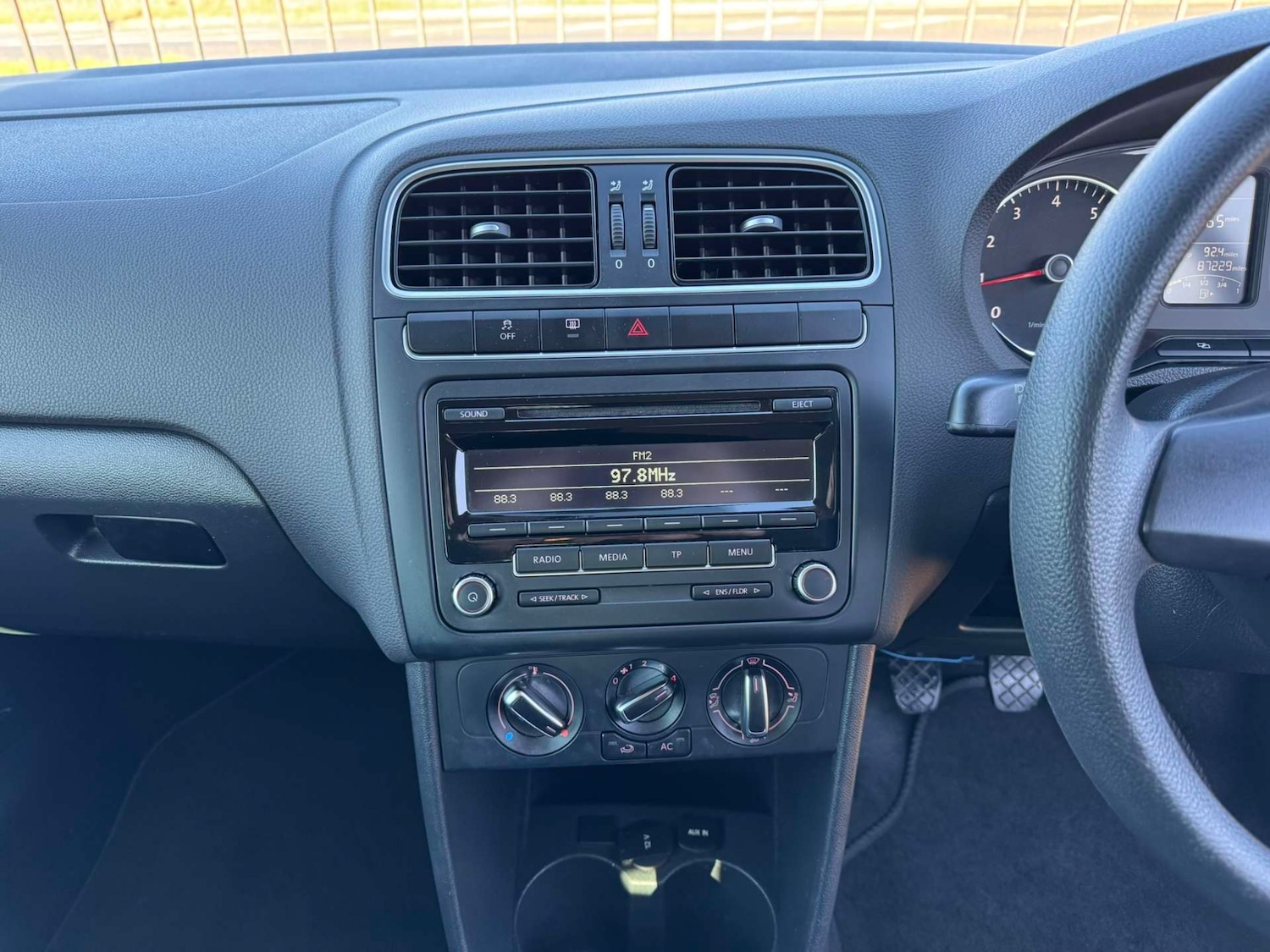 Used Volkswagen Polo 2013 for sale - 77235335: Photo 13