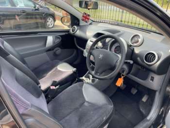 Used Peugeot 107 2010 for sale - 74985073: Photo