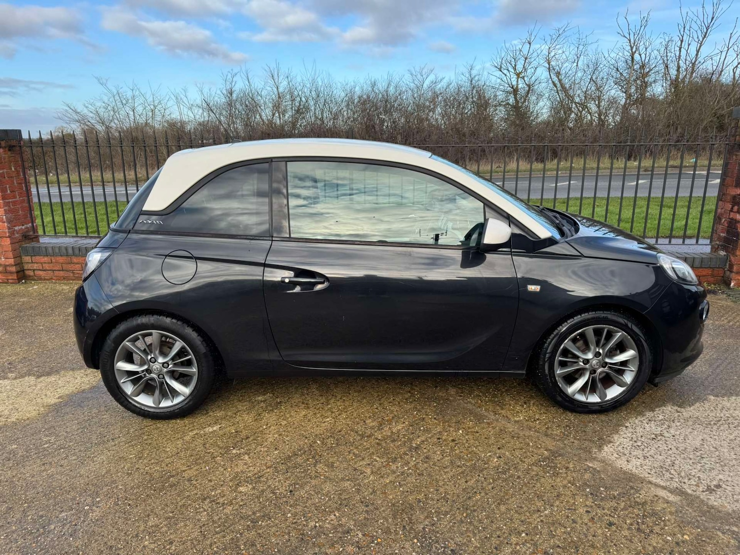 Used Vauxhall ADAM 2014 for sale - 77127358: Photo 10