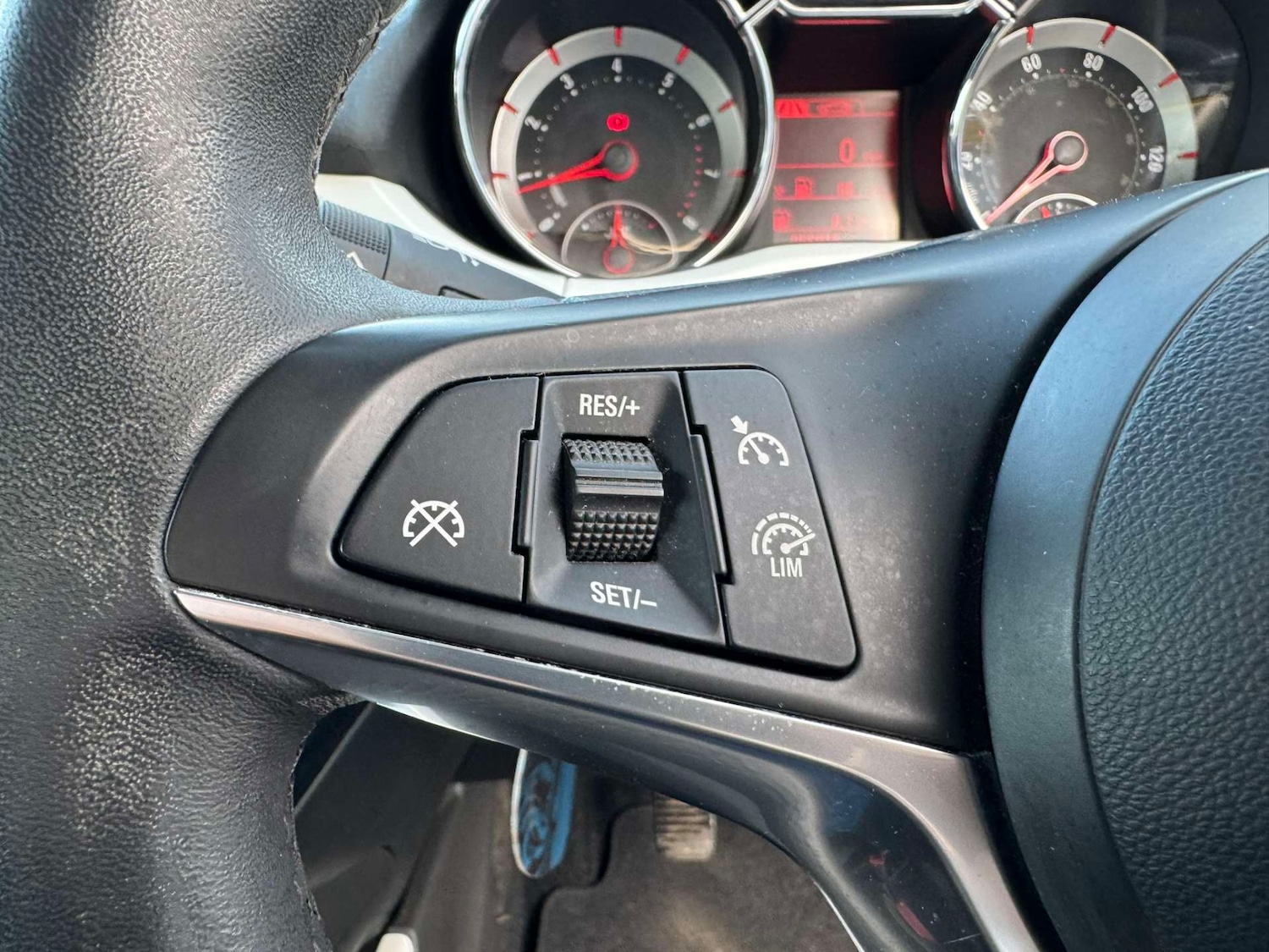 Used Vauxhall ADAM 2014 for sale - 77127358: Photo 15