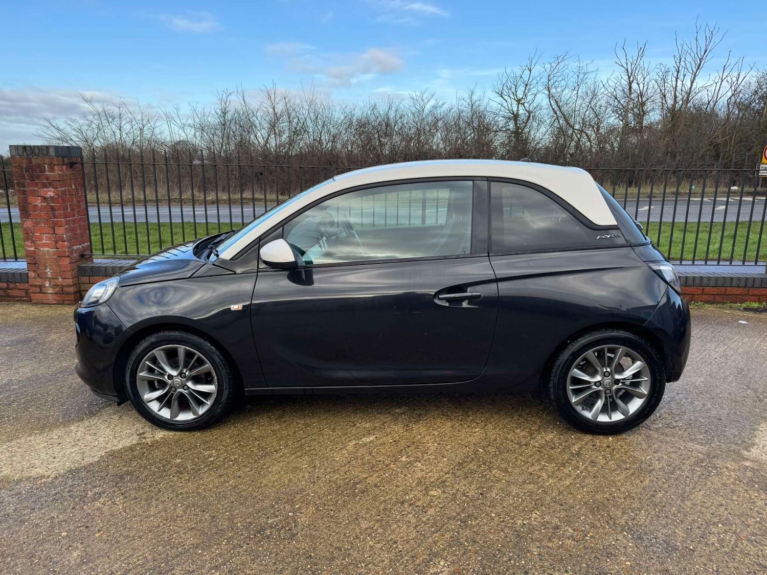 Used Vauxhall ADAM 2014 for sale - 77127358: Photo 7
