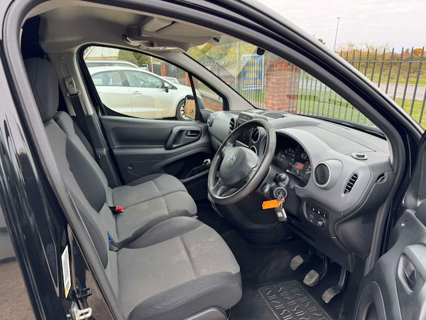 Used Citroen Berlingo 2017 for sale - 76304386: Photo 2