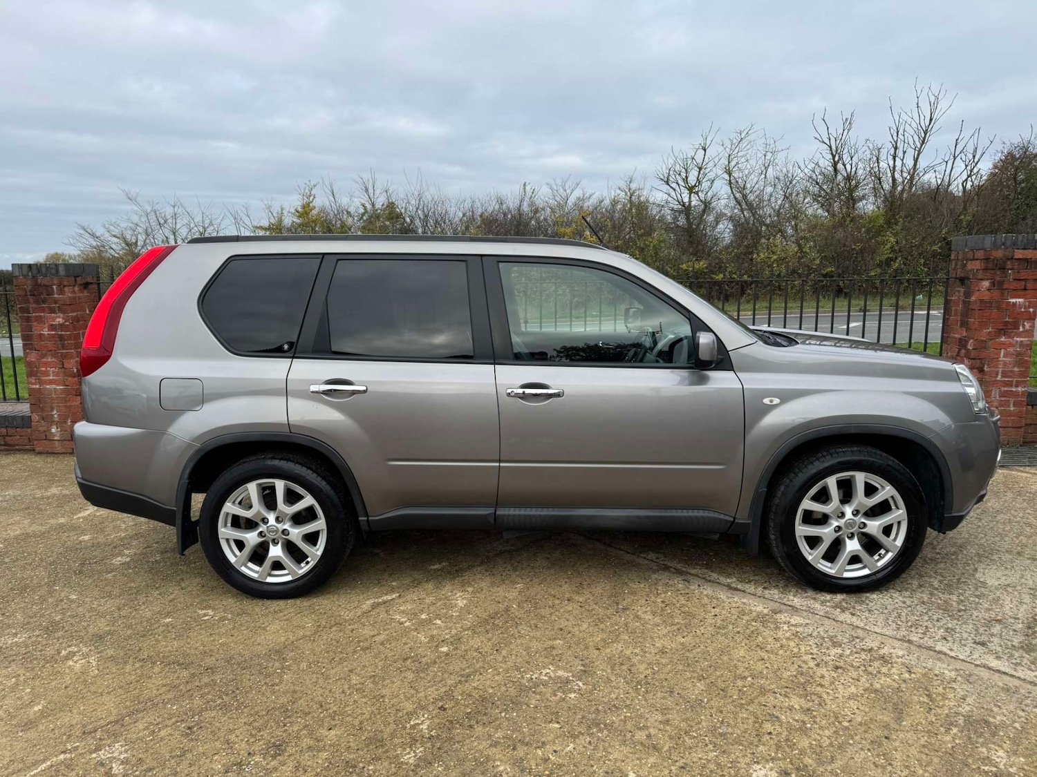 Used Nissan X-Trail 2010 for sale - 76596637: Photo 10
