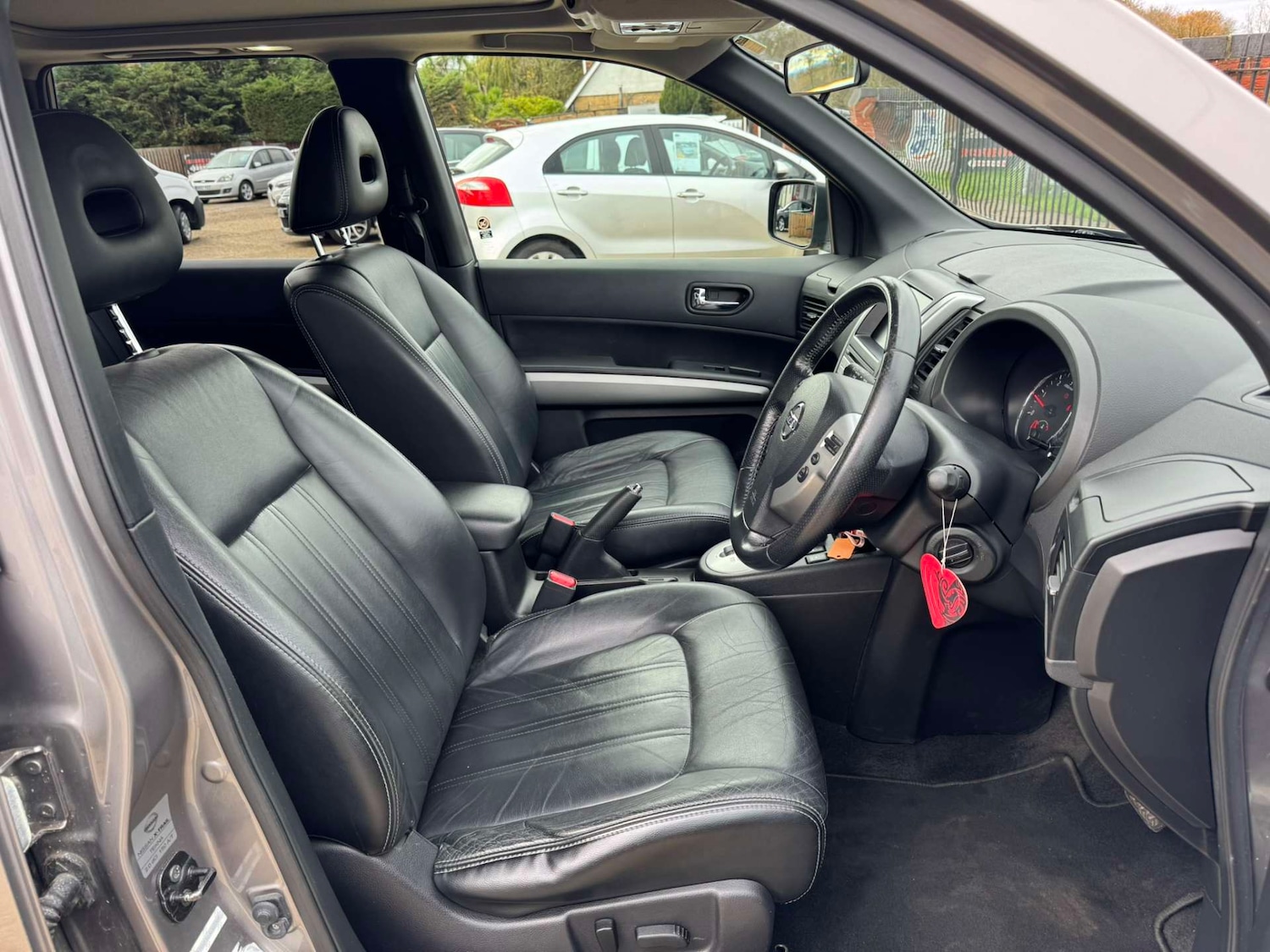 Used Nissan X-Trail 2010 for sale - 76596637: Photo 11