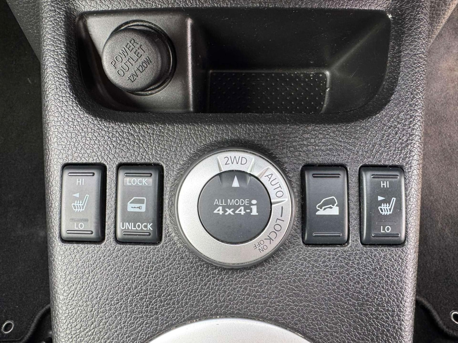 Used Nissan X-Trail 2010 for sale - 76596637: Photo 15