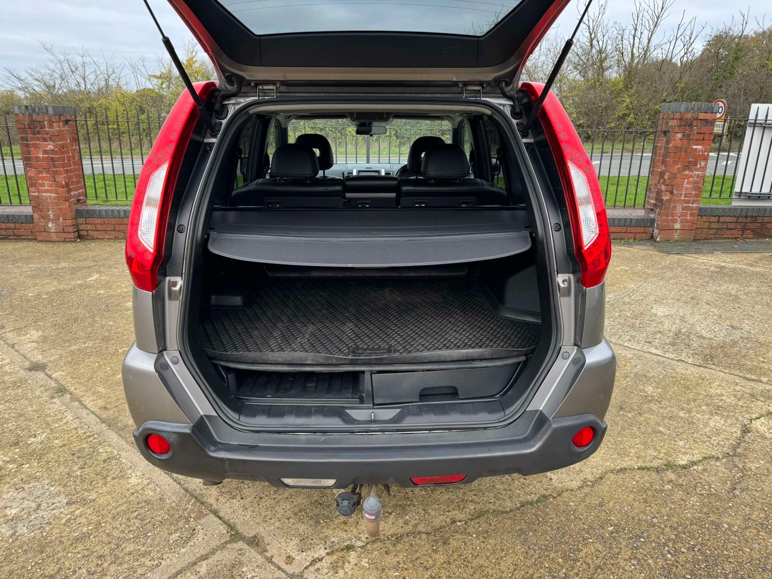 Used Nissan X-Trail 2010 for sale - 76596637: Photo 19