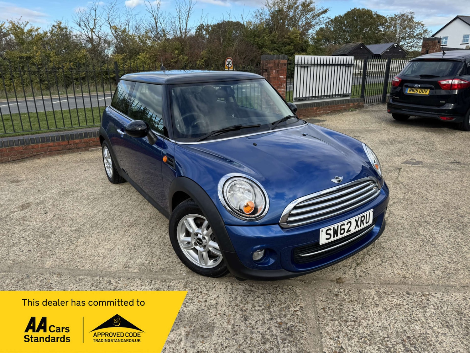 Used MINI Hatch 2012 for sale - 76391889: Photo 1
