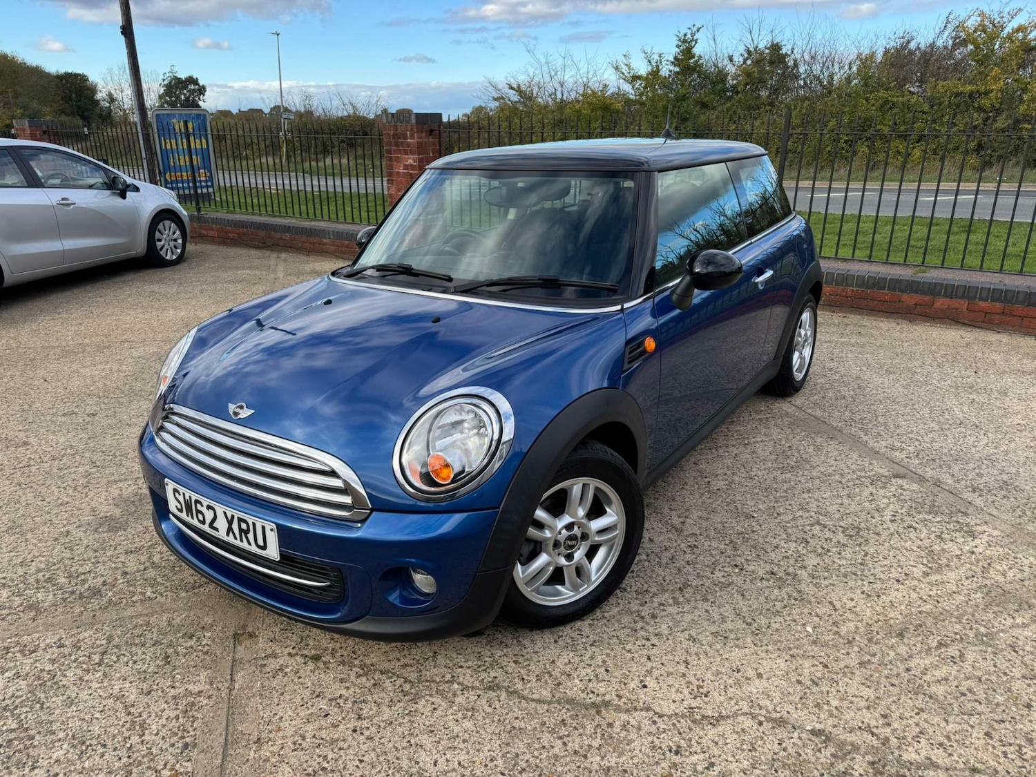 Used MINI Hatch 2012 for sale - 76391889: Photo 6