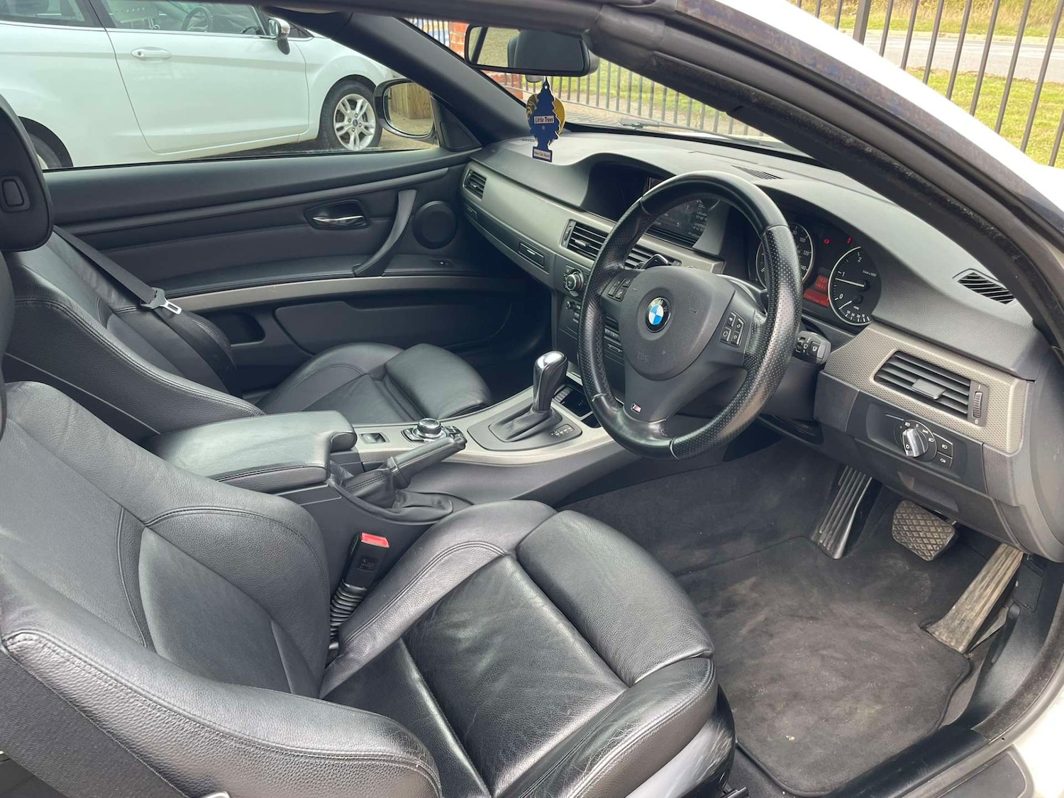 Used BMW 3 Series 2013 for sale - 76277452: Photo 2