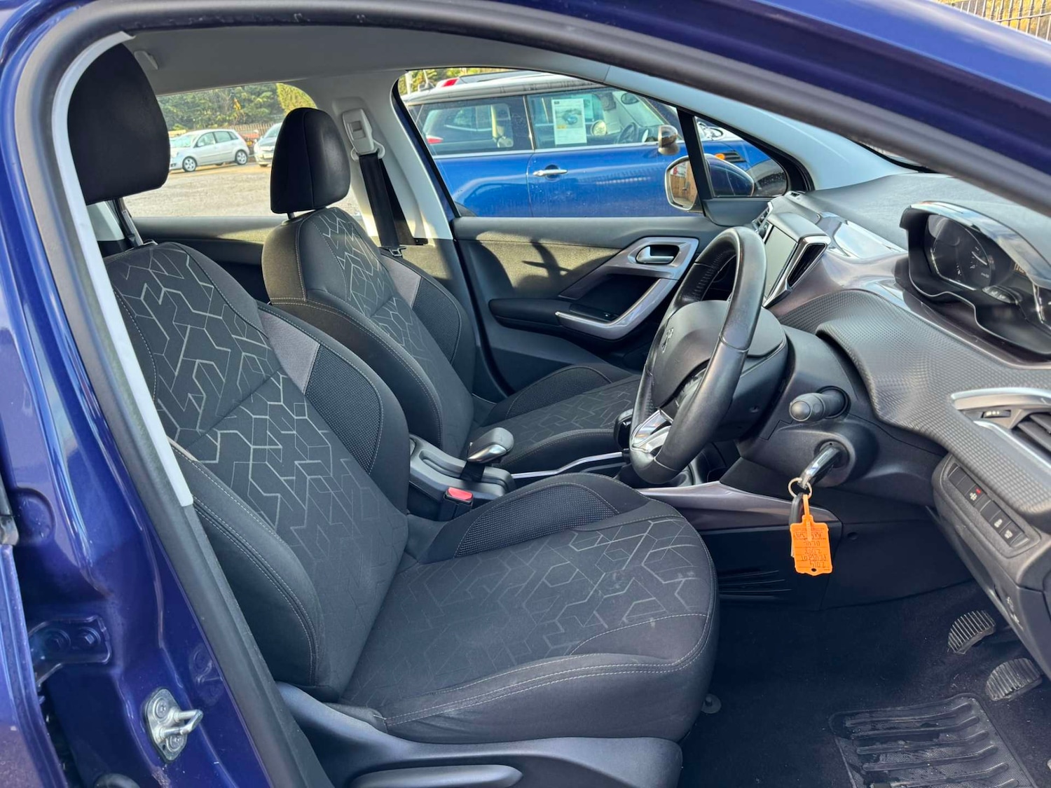 Used Peugeot 2008 2014 for sale - 76834606: Photo 11