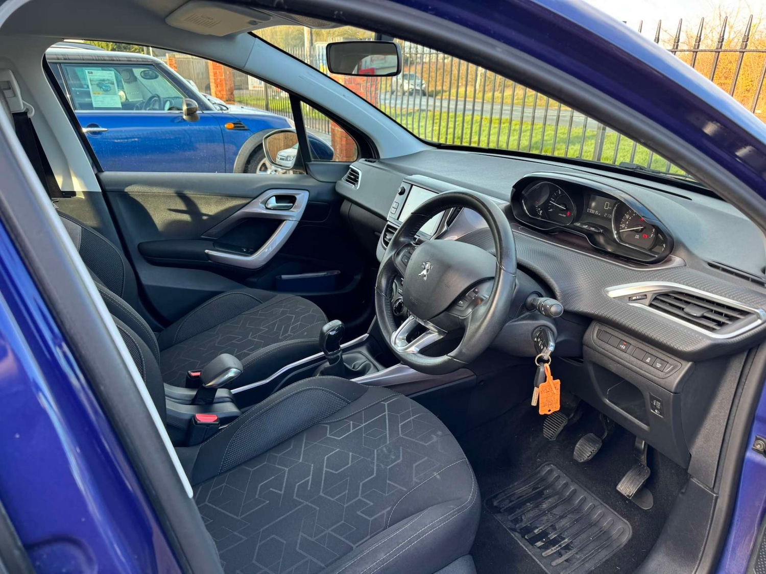 Used Peugeot 2008 2014 for sale - 76834606: Photo 2