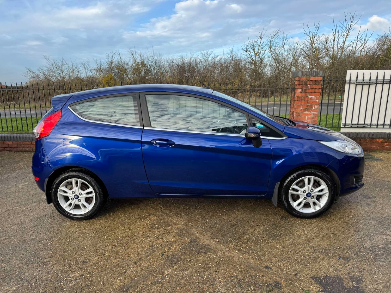 Used Ford Fiesta 2015 for sale - 76834601: Photo 10