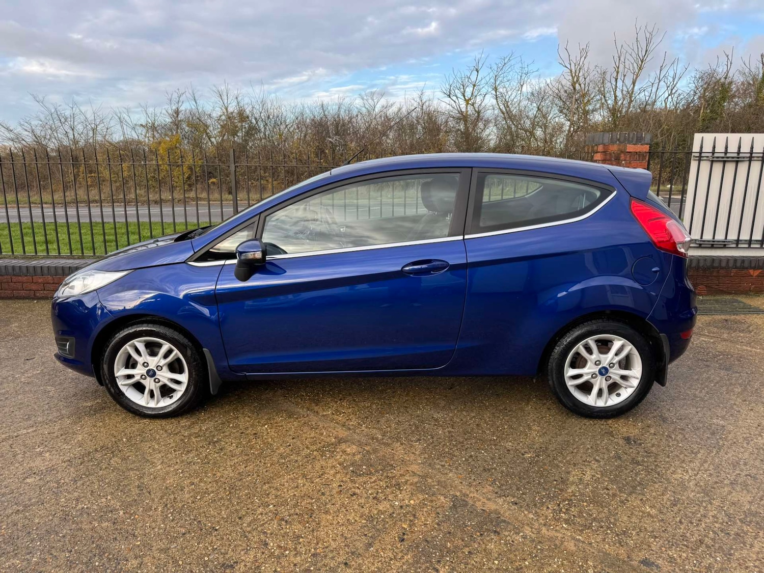Used Ford Fiesta 2015 for sale - 76834601: Photo 7