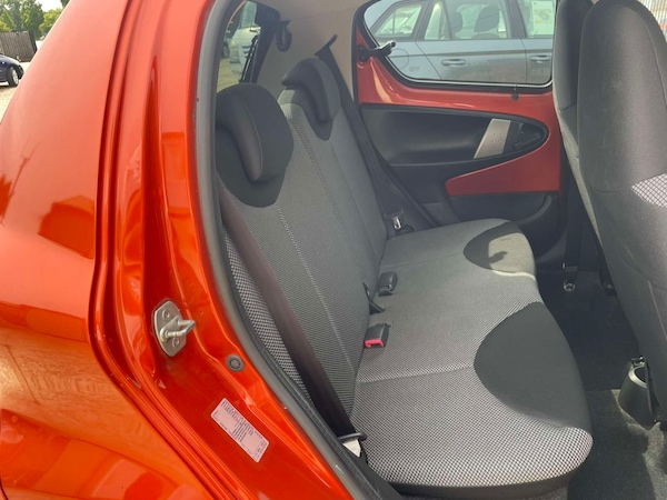 Used Toyota AYGO 2012 for sale - 75574059: Photo 15