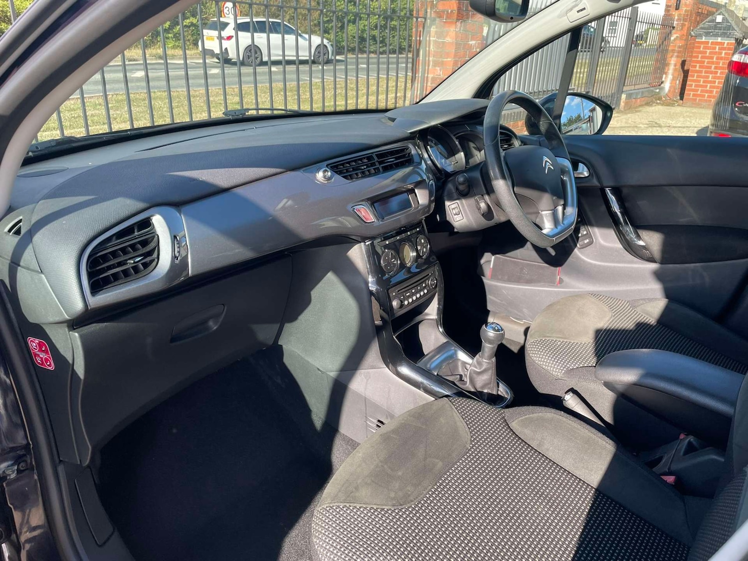 Used Citroen C3 2014 for sale - 76363853: Photo 21