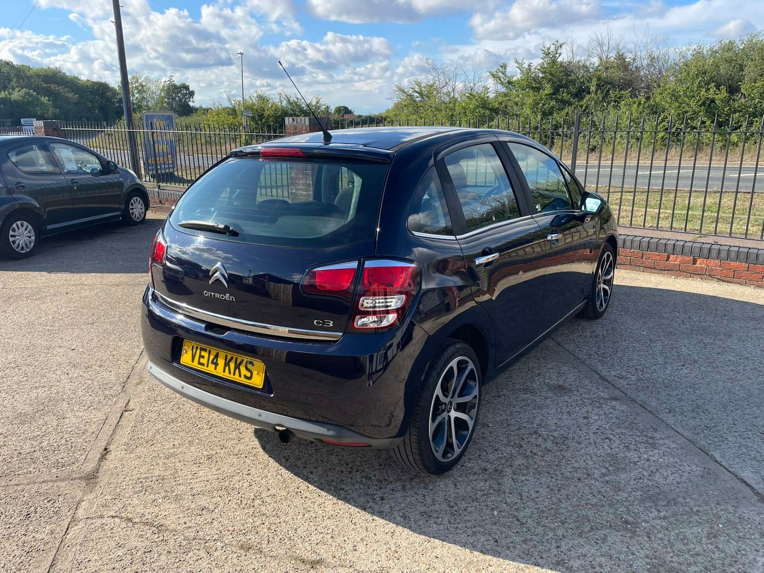 Used Citroen C3 2014 for sale - 76363853: Photo 9