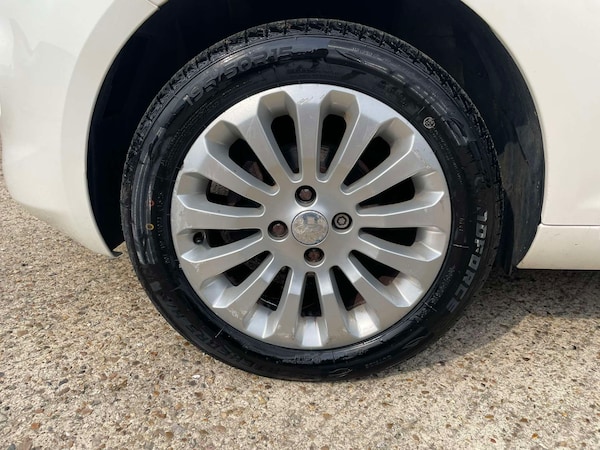 Used Ford Ka 2012 for sale - 76277448: Photo 22